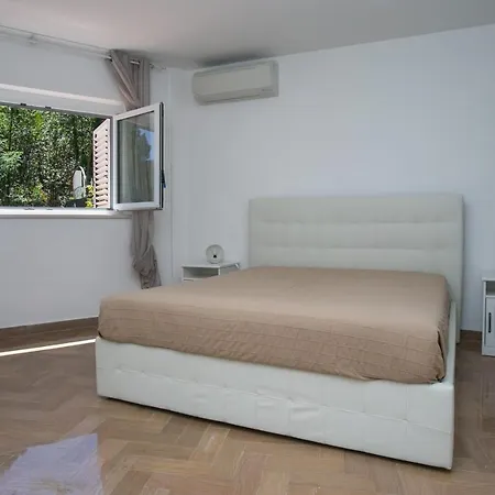 N143 - Numana, Bellissimo Trilocale A 100mt Dal Mare