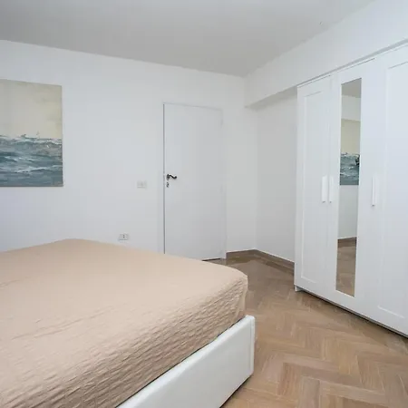 N143 - Numana, Bellissimo Trilocale A 100mt Dal Mare *