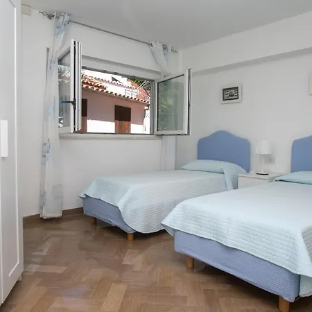 N143 - Numana, Bellissimo Trilocale A 100mt Dal Mare * Numana