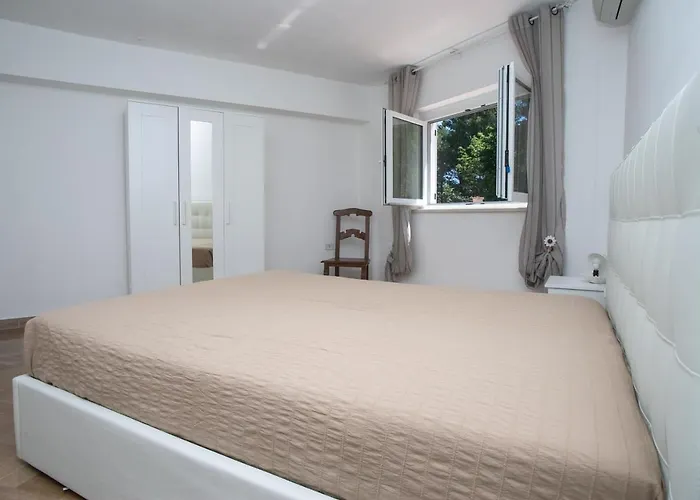 N143 - Numana, Bellissimo Trilocale A 100mt Dal Mare * Numana