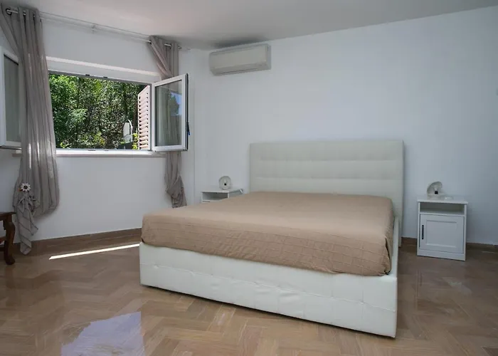 N143 - Numana, Bellissimo Trilocale A 100mt Dal Mare