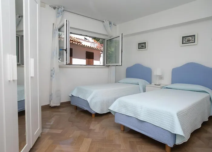 N143 - Numana, Bellissimo Trilocale A 100mt Dal Mare * Numana