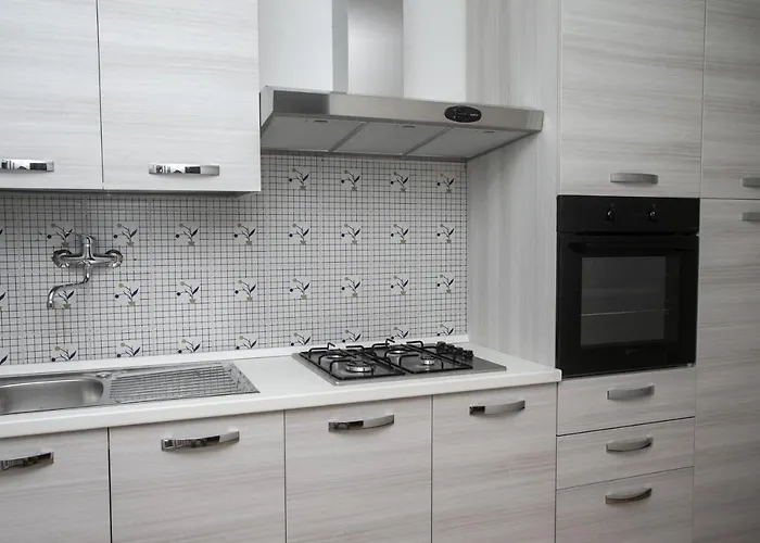 N143 - Numana, Bellissimo Trilocale A 100mt Dal Mare Numana