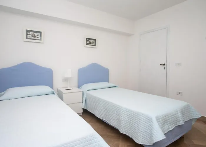 N143 - Numana, Bellissimo Trilocale A 100mt Dal Mare